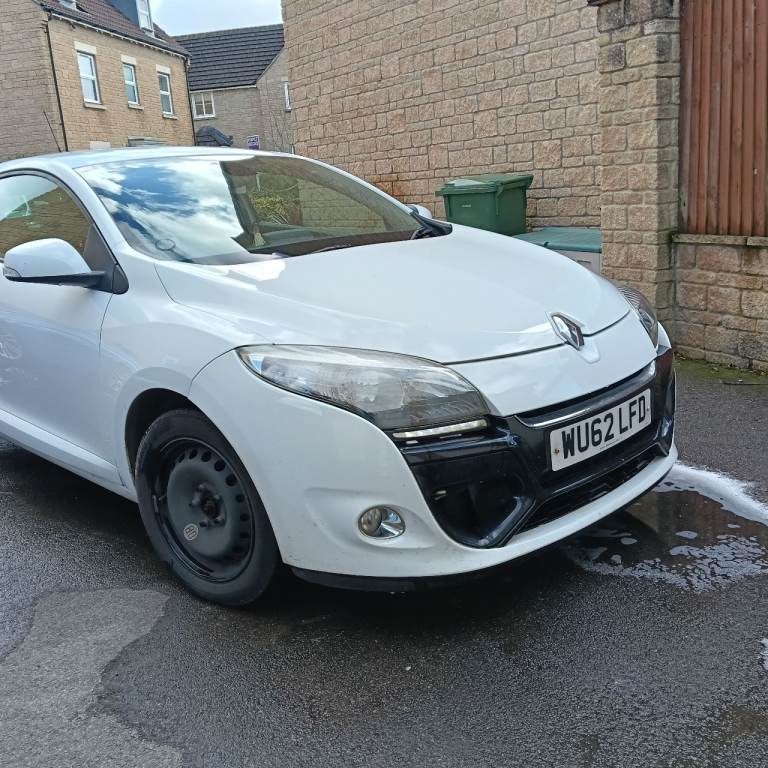 SPARES or REPAIR Renault Megane 1.5 dCi Dynamique Nav, 2012, Coupe, Manual, 3 doors SPARES or REPAIR