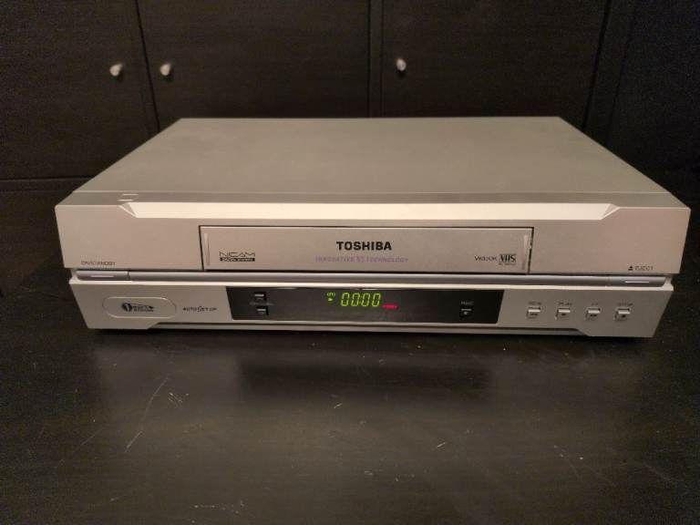 Toshiba VHS player