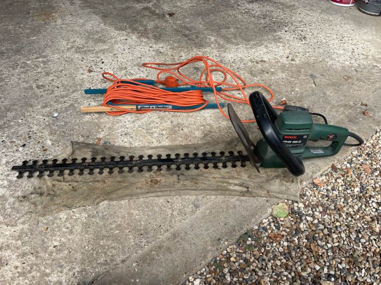 Bosch PHS 66G electric hedge trimmer