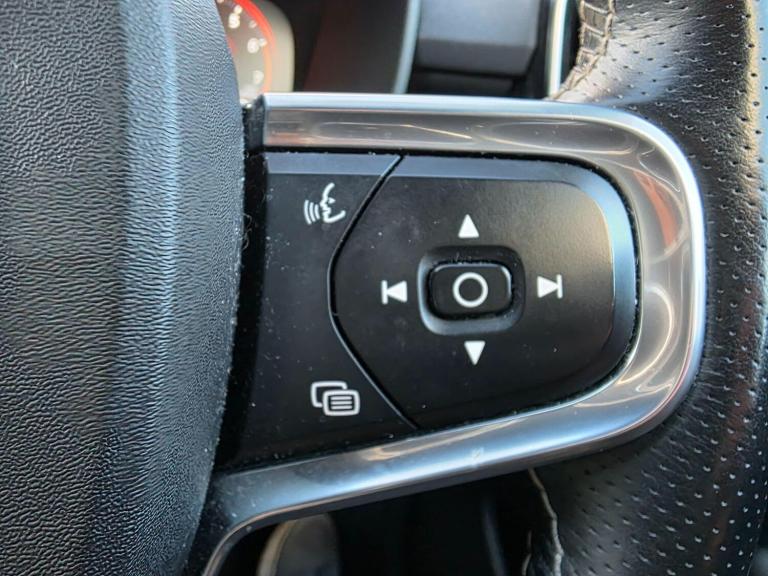 2020 Volvo XC40 1.5 T3 [163] R DESIGN 5dr Geartronic ESTATE PETROL Automatic