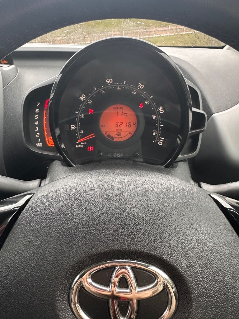 Toyota, AYGO, Hatchback, 2020, Manual, 998 (cc), 5 doors