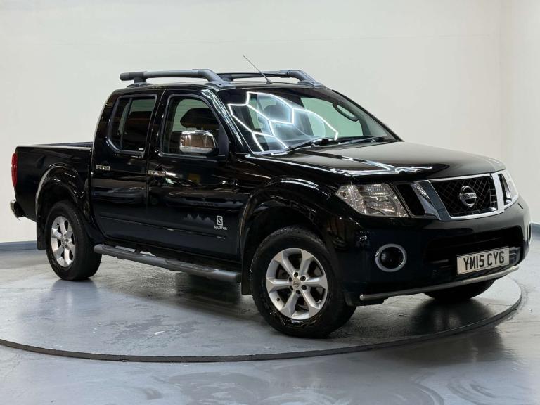 2015 Nissan Navara 2.5 Navara Salomon dCi Auto 4WD 5dr SUV Diesel Automatic