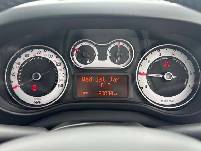 FIAT 500L 1.4 500l Trekking 1.4 95hp Trekking 2015