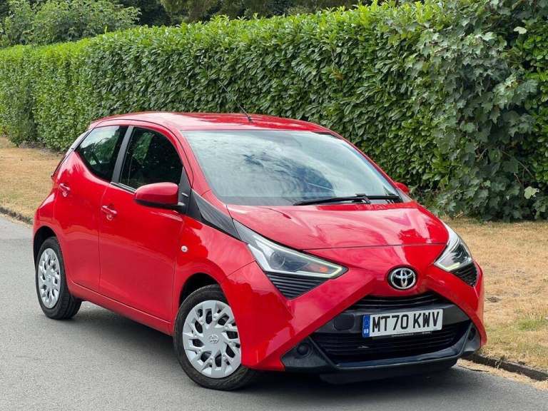 TOYOTA AYGO 1.0 VVT-i X-Play TSS 5 DOOR 2021 MODEL FULL TOYOTA SERVICE HISTORY