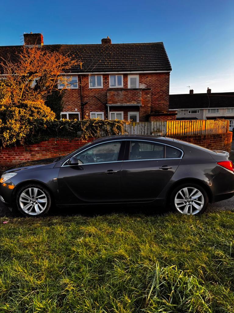 Vauxhall, INSIGNIA, Hatchback, 2012, Manual, 1956 (cc), 5 doors