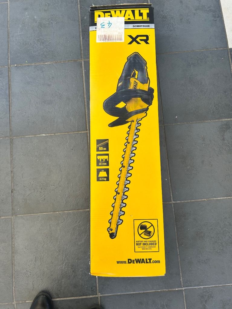 DeWalt hedge trimmer 