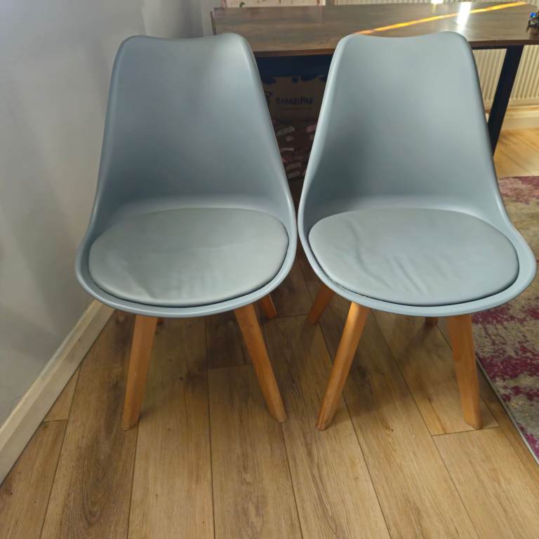 image for 2 chairs sale