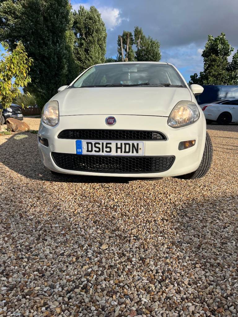 Fiat, PUNTO, Hatchback, 2015, Manual, 1242 (cc), 5 doors