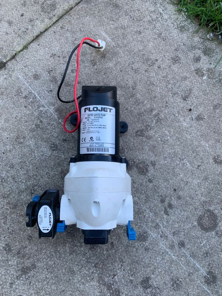 Flojet r3426504 water pump