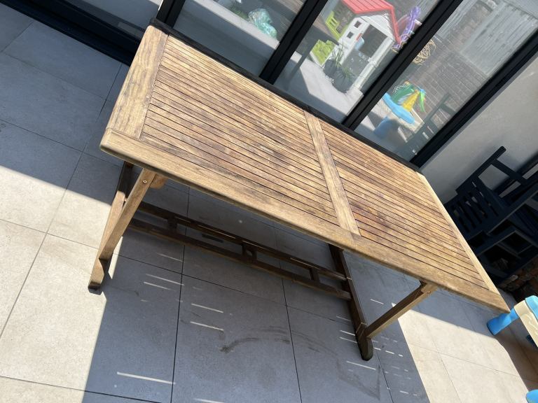 Large extending oak outdoor table