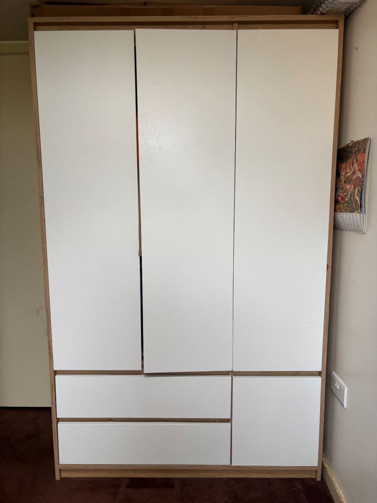 JYSK Billund Wardrobe