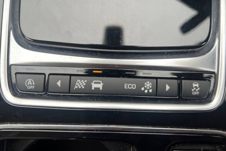 2018 Jaguar XF 2.0d Prestige Saloon 4dr Diesel Auto Euro 6 (s/s) (180 ps) Rear Parking Aid Saloon...