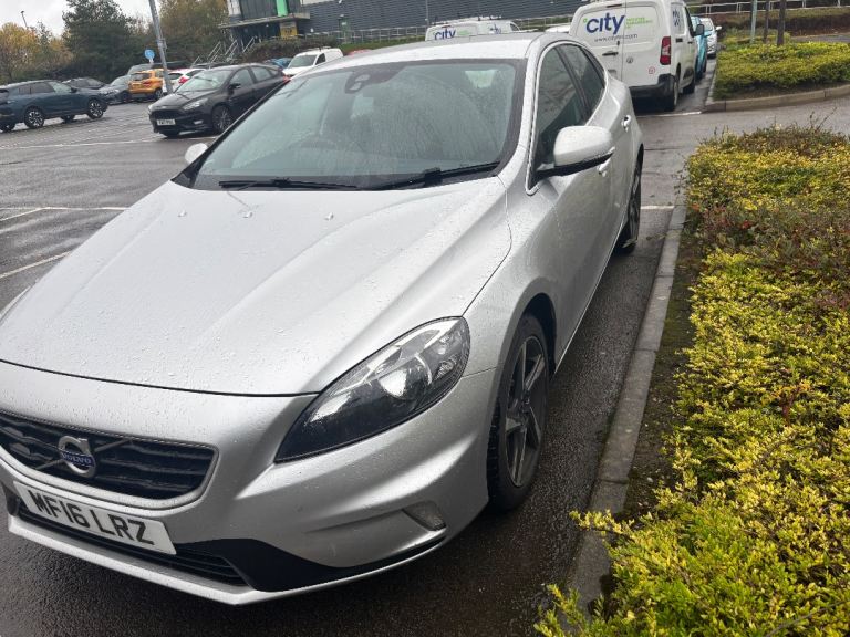 2016 Volvo V40 R Design T5 Auto