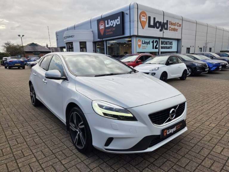 VOLVO V40 T3 [152] R DESIGN Pro 5dr