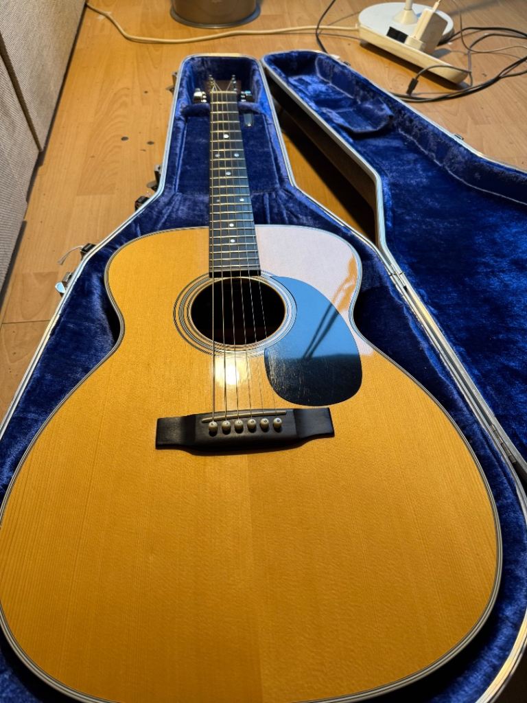 Martin 00028 made 1989