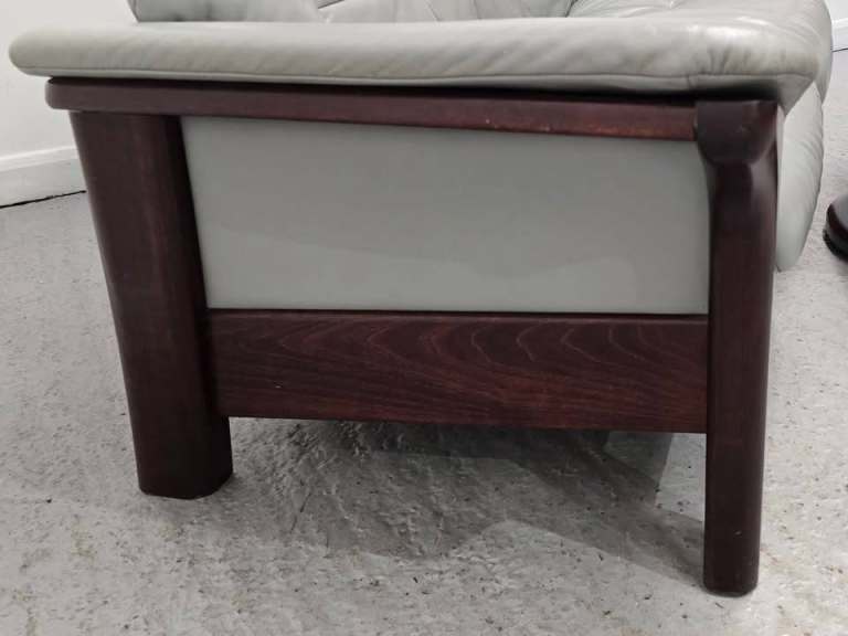 Ekornes Stressless Reclining 2 Seater Sofa With Footstool 280225