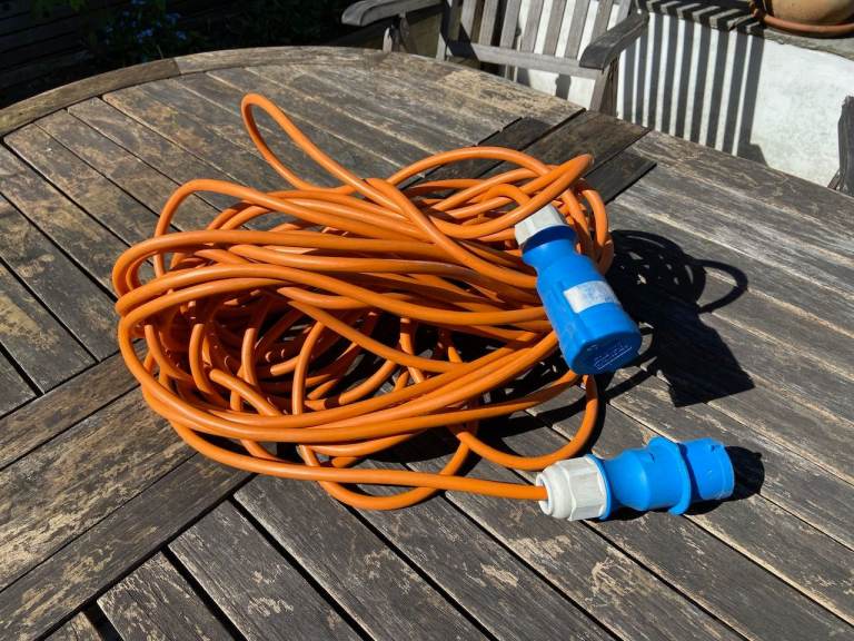 Caravan Motorhome Hook Up Cable 16amp x 24 Meters & 13A Plug Adaptor.