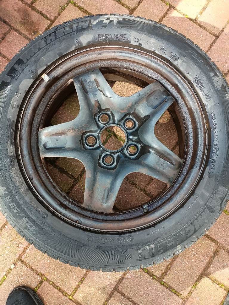  225 55 17 michelin tyre on vauxhall 5 stud rim