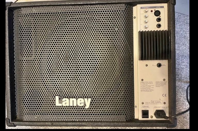 Laney cp-15 and cm-15 combo