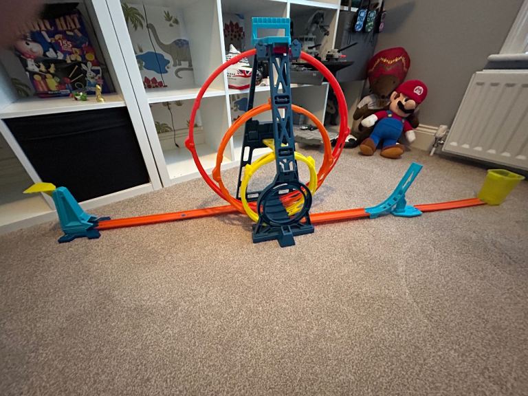 Hot wheels track builder 