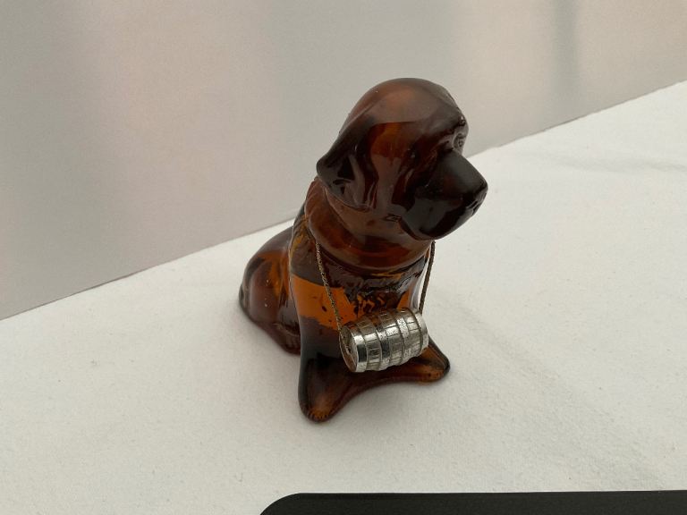 Vintage Avon Wild Country Hunting Dog Amber Glass Aftershave Bottle 100ml