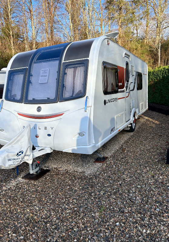 £11,500  - 2015 Bailey Unicorn Cadiz S3 , 4 Berth Caravan 