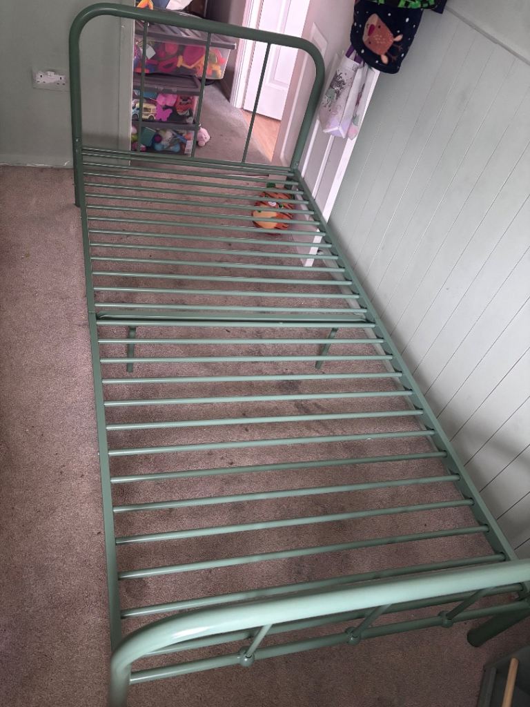 Habitat children’s single bed frame 