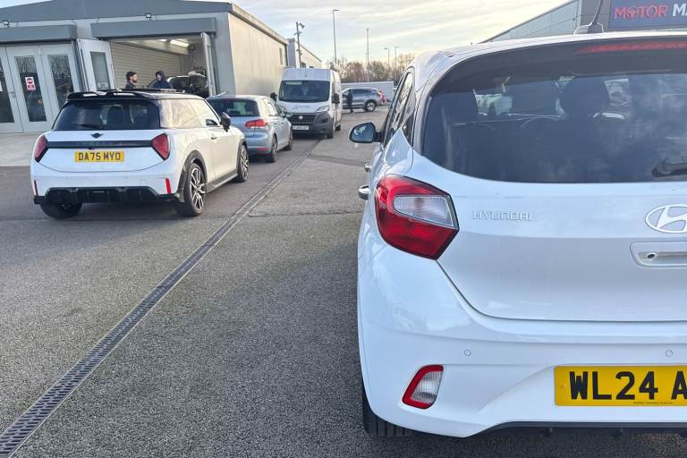 2024 Hyundai i10 1.2 Premium Euro 6 (s/s) 5dr Hatchback PETROL Manual