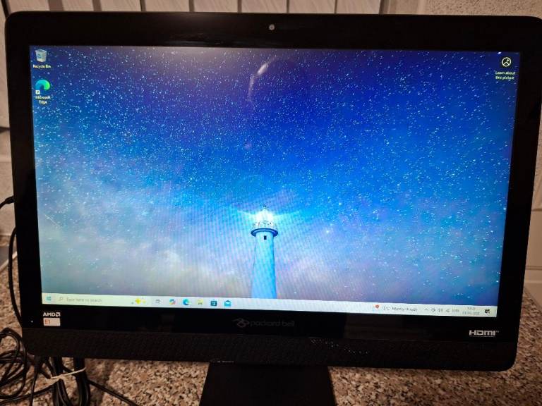 Packard Bell All In One PC (AMD E1 1.5GHz Processor ) - No Hard Drive