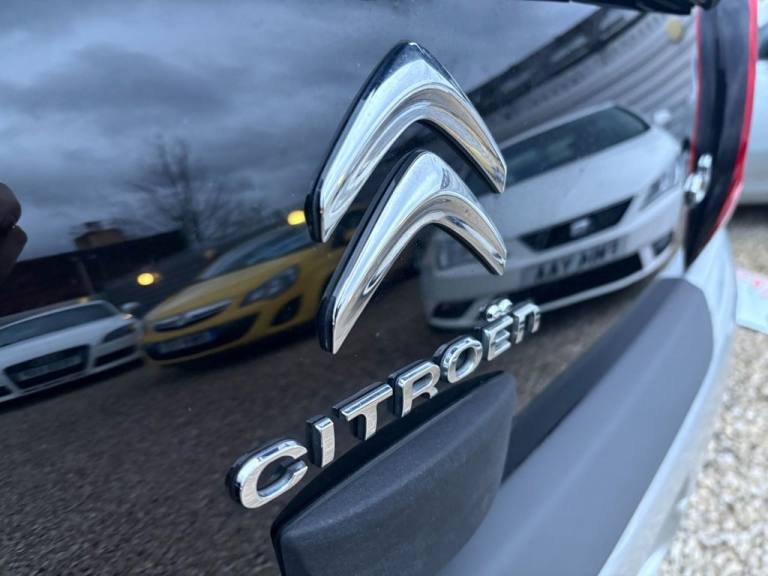 2016 Citroen C1 1.2 PureTech Flair 5dr HATCHBACK PETROL Manual