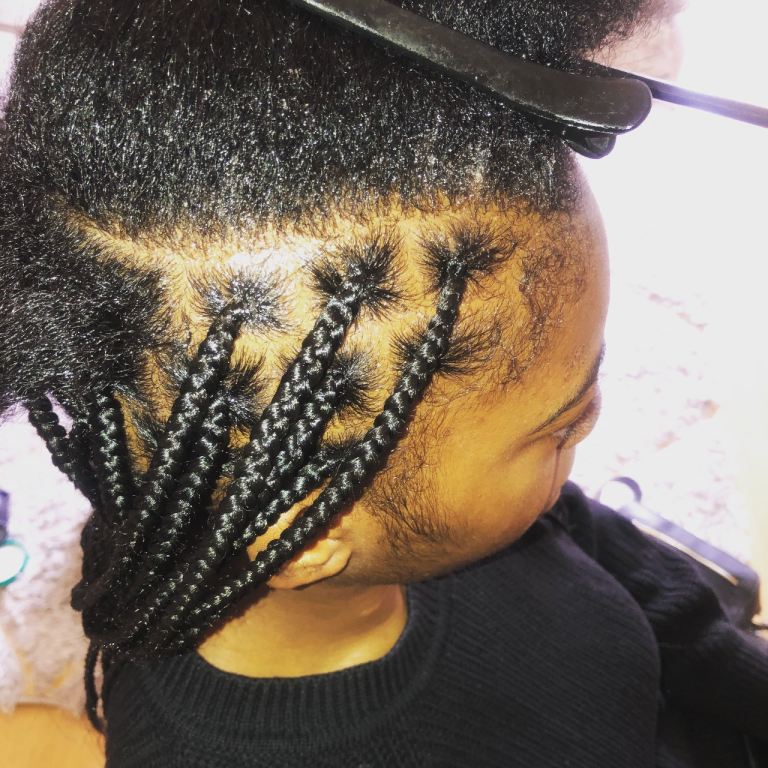 Afro Hairdresser, boho, knotless braids, crochet braids, weave, cornrows