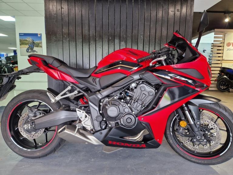 2023 HONDA CBR 650R IN RED