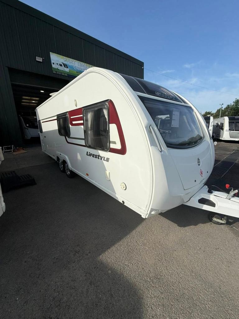 2014 SWIFT LIFESTYLE 6EW - 6 BERTH CARAVAN 