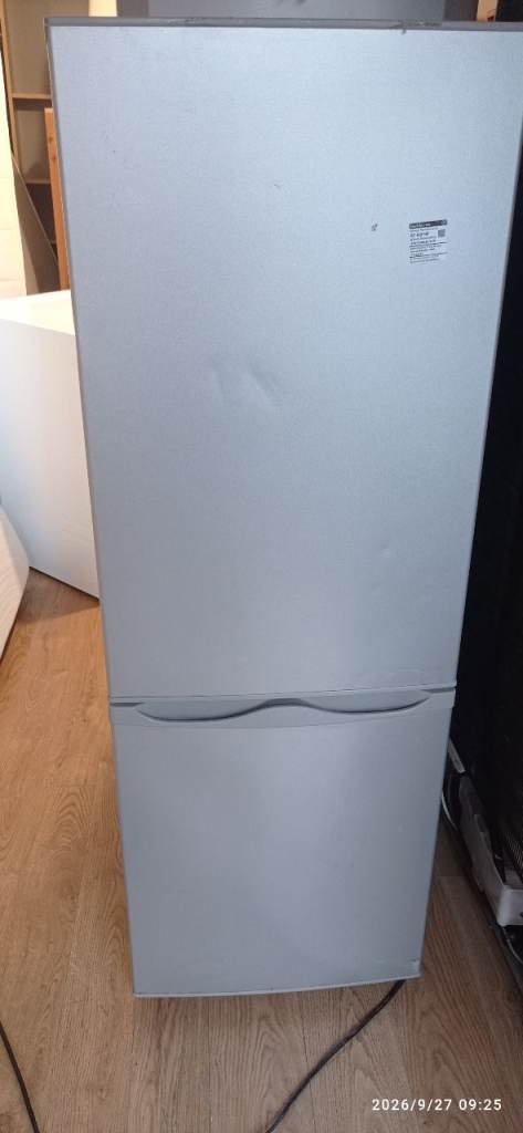Hisense fridge freezer
