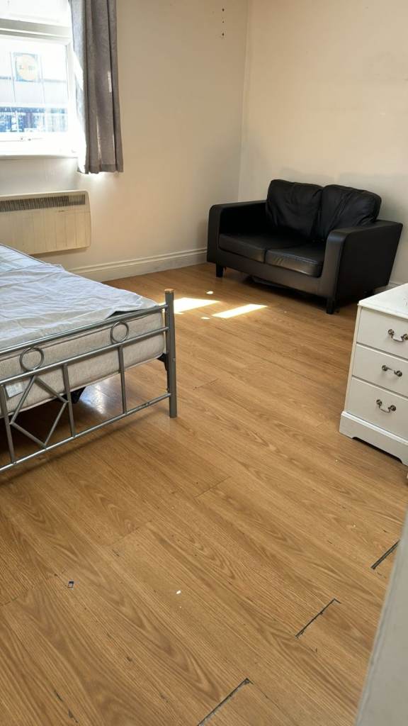1 BED STUDIO FOR RENT- HIGH ROAD, ILFORD IG1