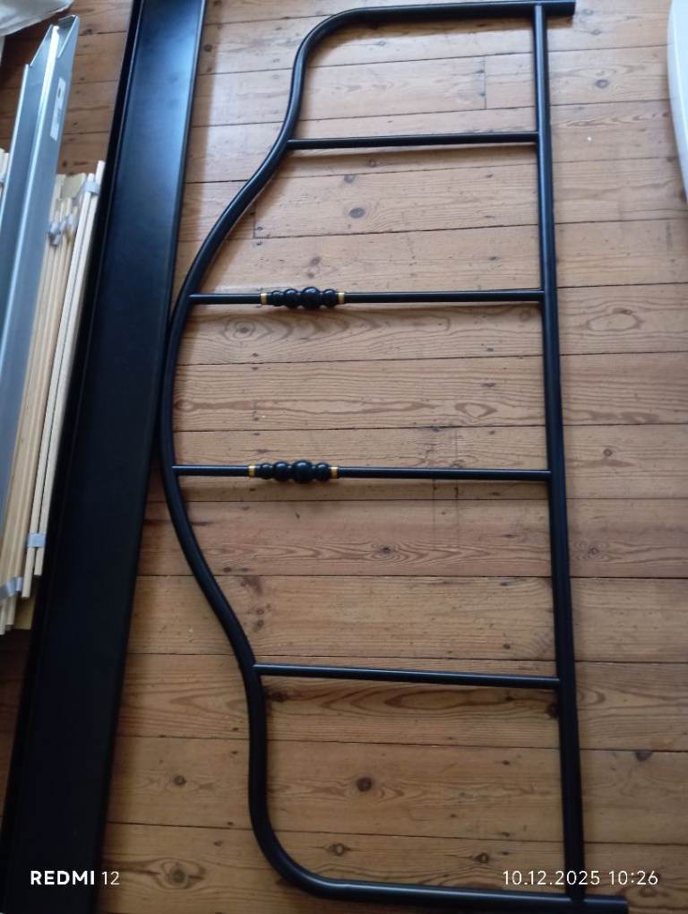 SAGSTUA bed frame black/Luröy - IKEA 200/150