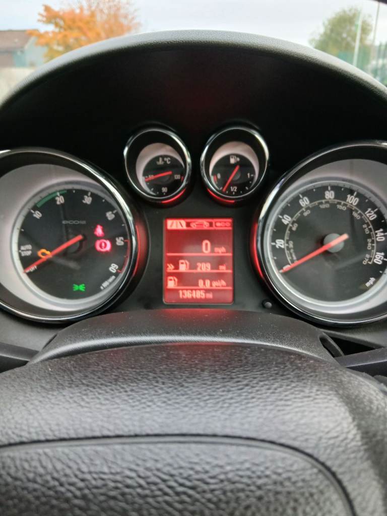 Vauxhall, ASTRA GTC, Hatchback, 2014, Manual, 1686 (cc), 3 doors