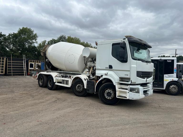 2011 Renault Premium EURO 5 McPHEE MIXER , MANUAL GEARBOX, 
