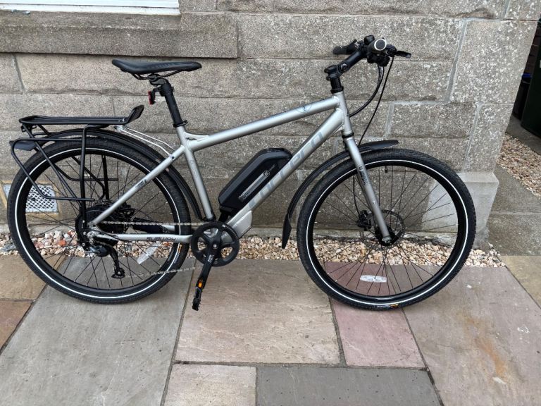 Carrera electric bike as new 