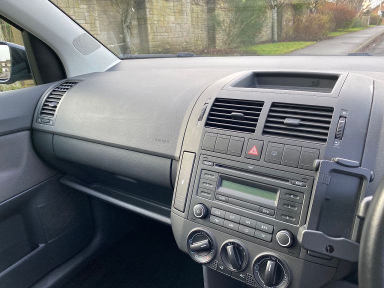 Pampered Polo! Volkswagen, POLO, Hatchback, 2008, Manual, 1198 (cc), 3 doors