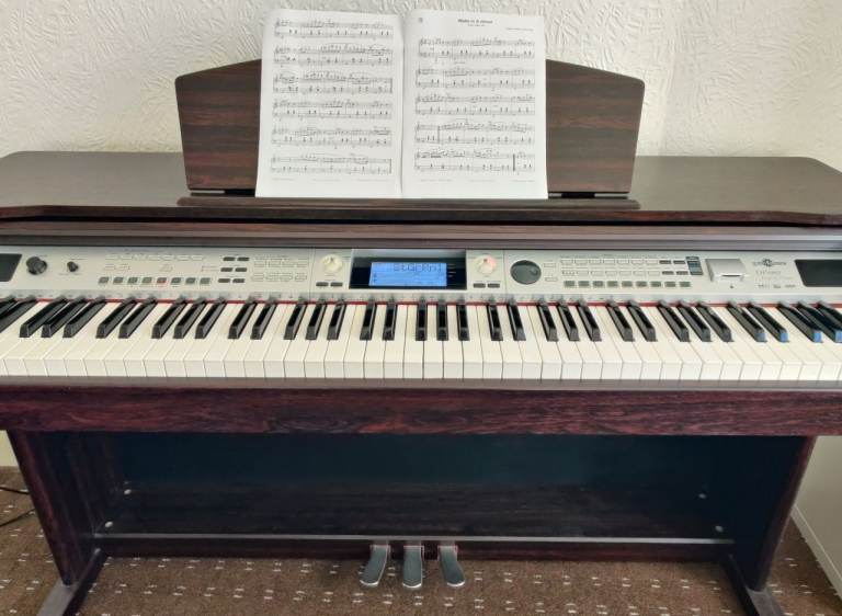 Digital piano DP680 by Gear4music
