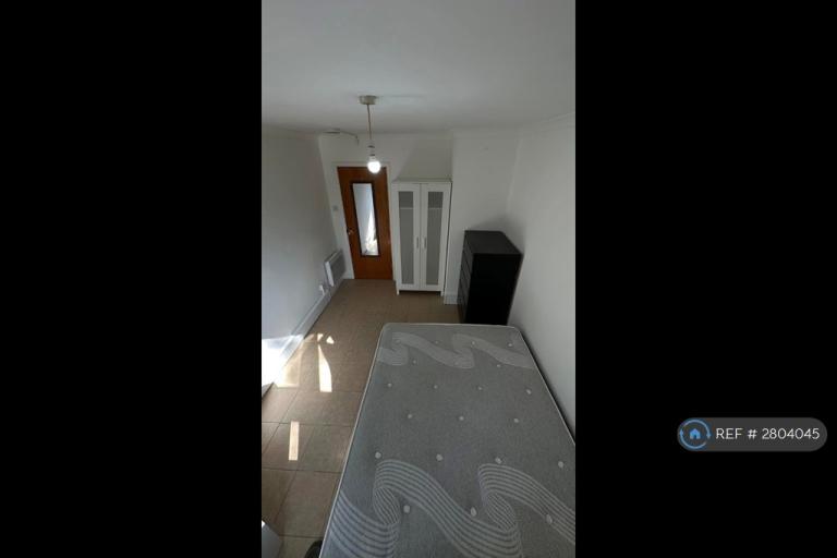 1 bedroom in Malting House, London, E14 (#2804045)