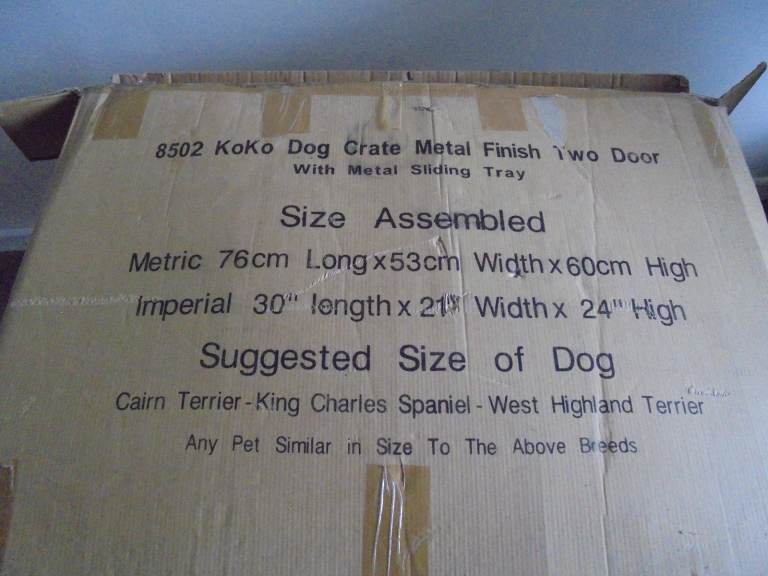 Heavy duty 2 door dog crate. Med size, 30 inch x 21 inch x 24 inch. With box.