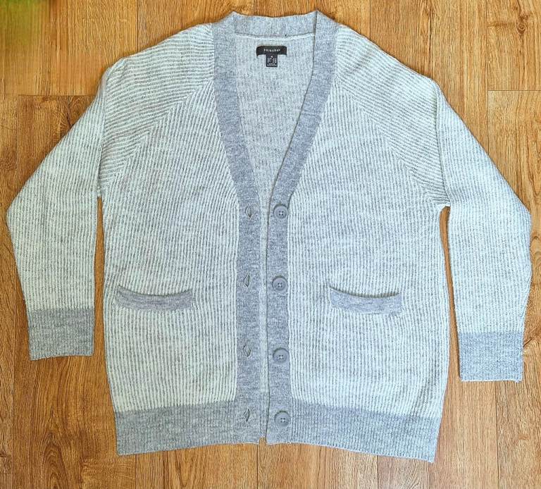 Cardigan with pockets in Grey