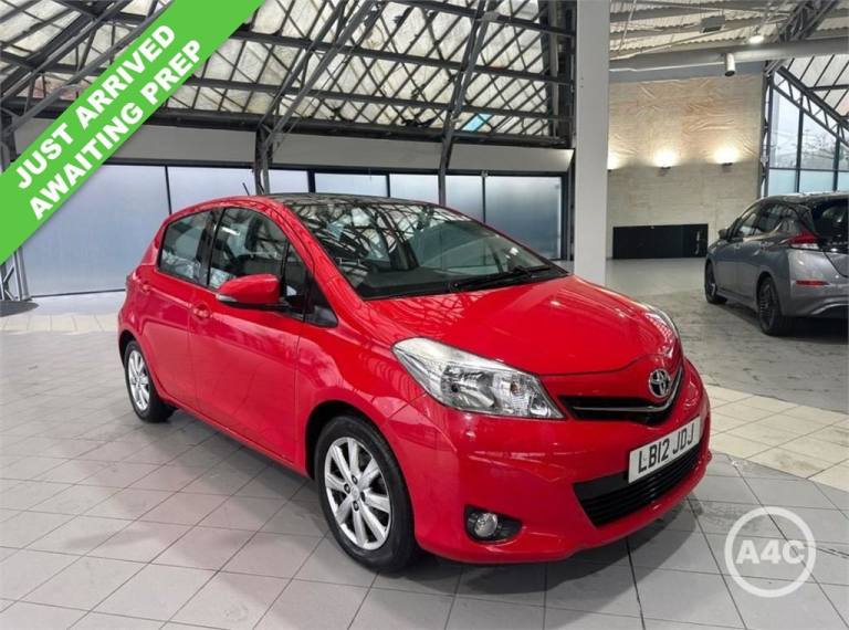 2012 Toyota Yaris 1.33 VVT-i T Spirit 5dr Multidrive S HATCHBACK PETROL Automatic