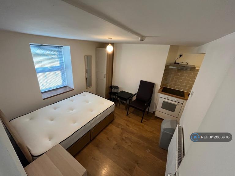 1 bedroom in Blenheim Street, Bristol, BS5 (#2888976)