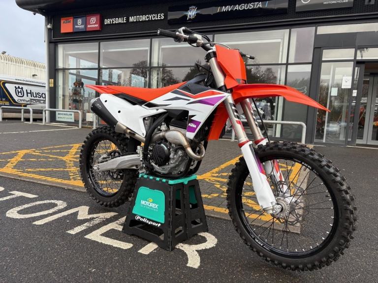 BRAND NEW KTM 250 SXF 