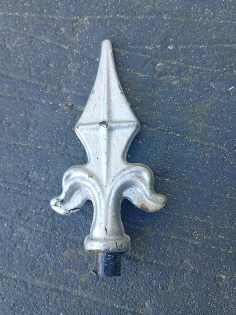 Garden / fence spikes 