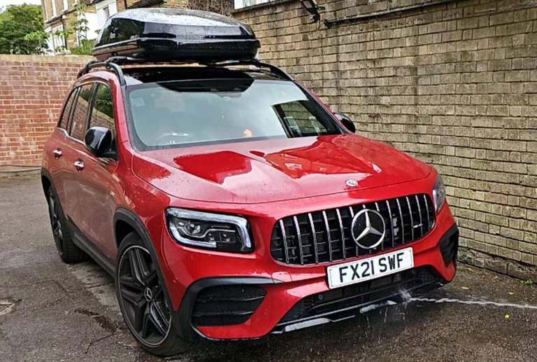 image for Roofbox that fits 4 large suitcases