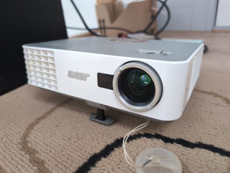 Acer P3251 Projector